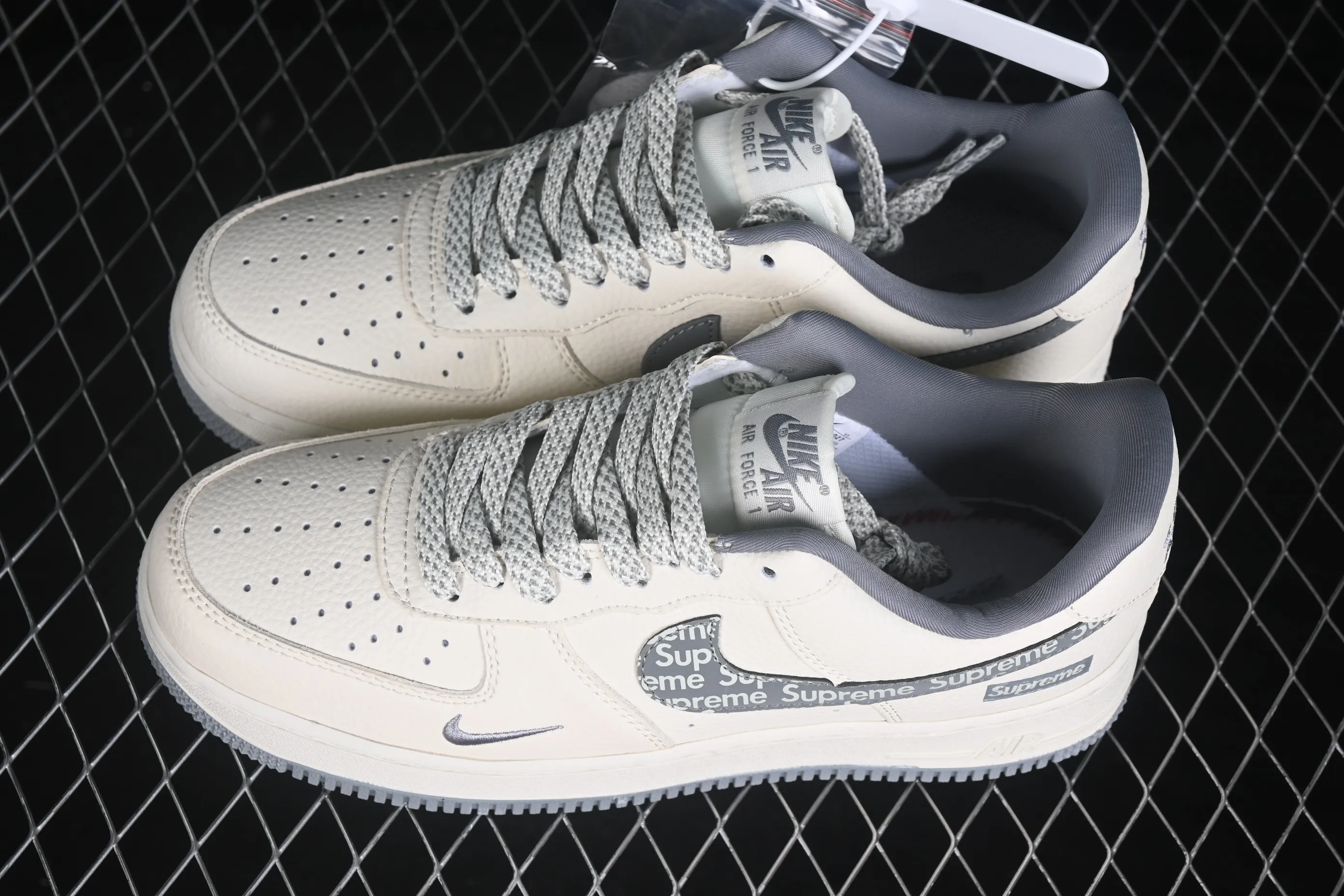 All categories Nk Air Force 1 Air Force series Nk Air Force 1 Low Air Force low-top Nike Air Force 1'07 Low joint model Air Force 1 low-top casual sneakers LD1999-027